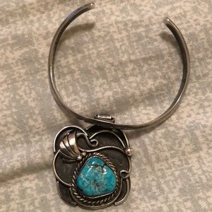 Silver bracelet with turquoise accent